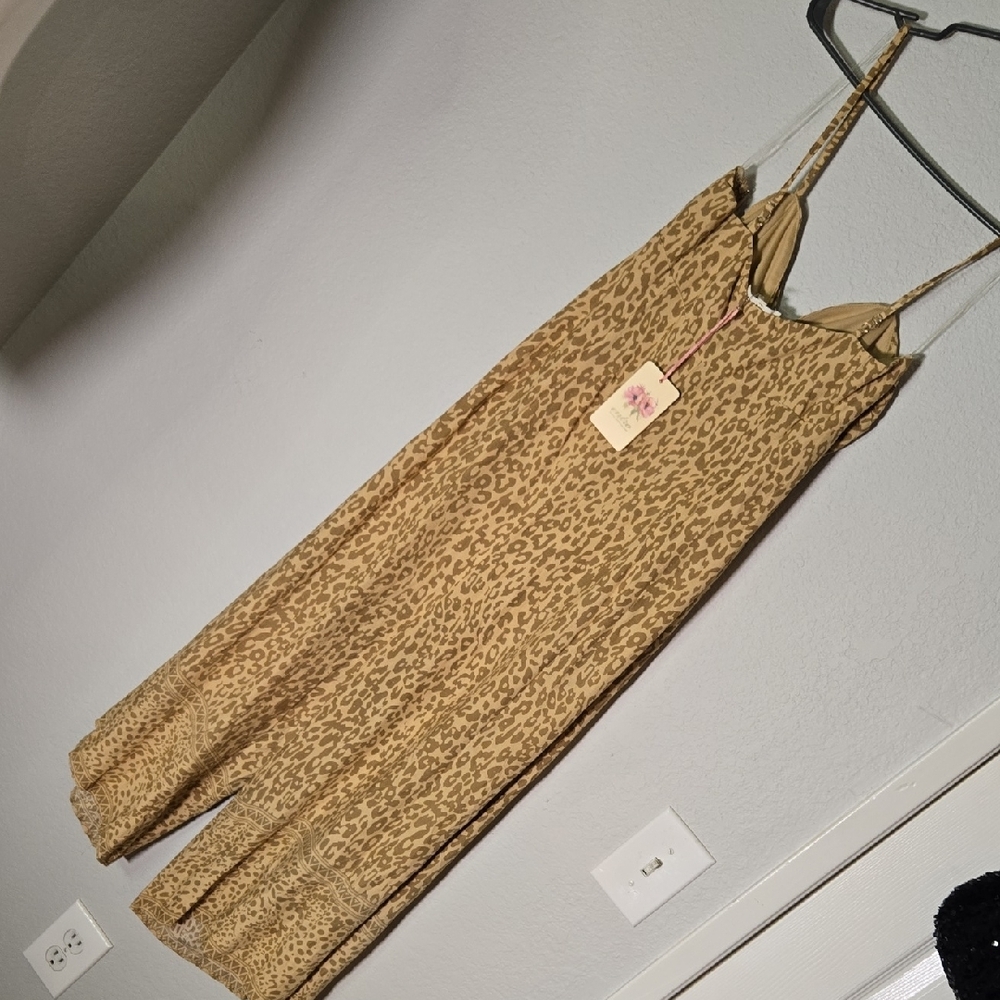 Entro Leopard Print Jumpsuit - Picture 4 of 4